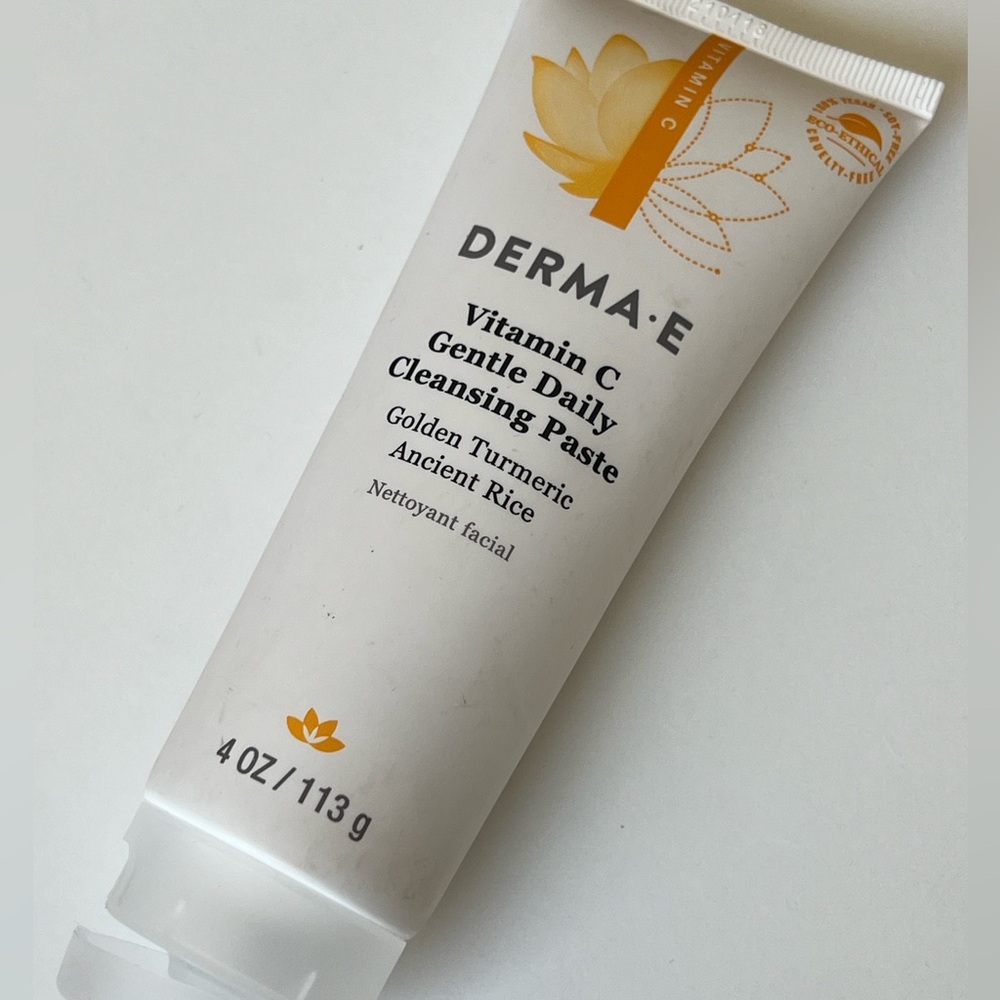 DERMA E Vitamin C cleansing paste